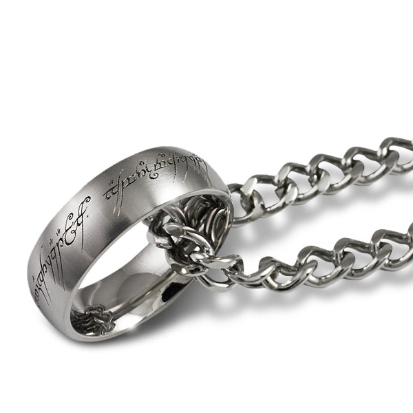 Produktbild Sagan om Ringen - Matt ring i rostfritt stål på kedja