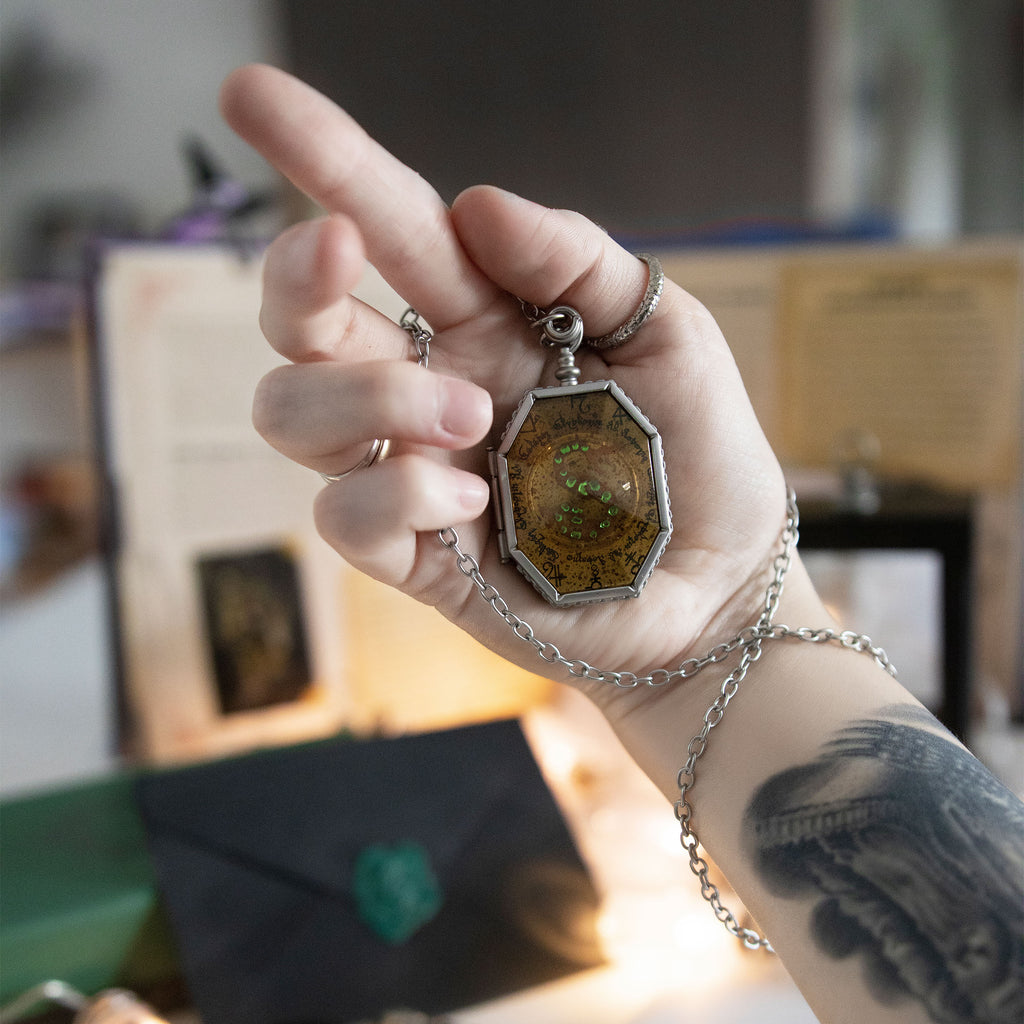 Produktbild Harry Potter - Horrokrux Medaljong Salazar Slytherin