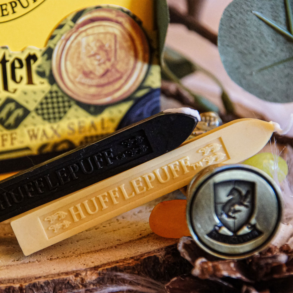 Produktbild Harry Potter - Hufflepuff Sigill med vax
