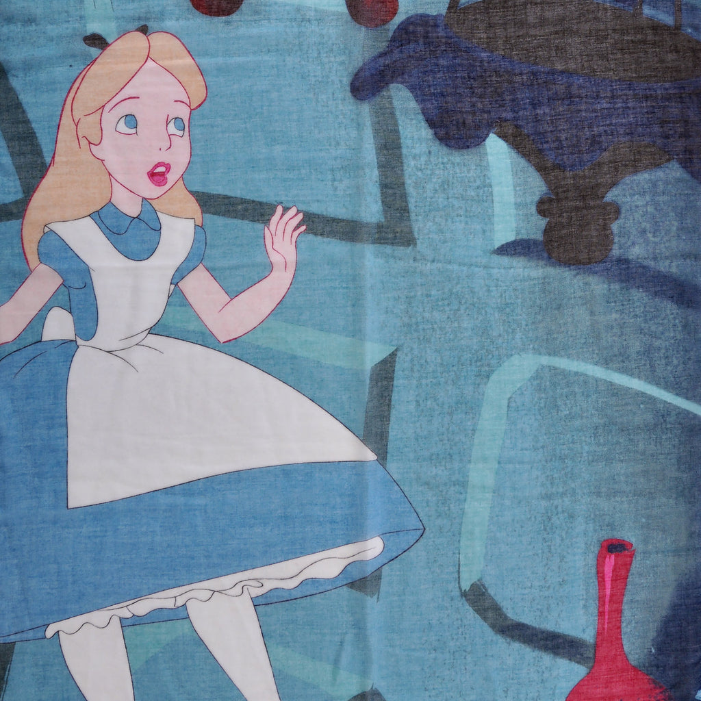 Produktbild Alice i Underlandet - Free Fall Halsduk