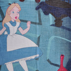 Produktbild Alice i Underlandet - Free Fall Halsduk