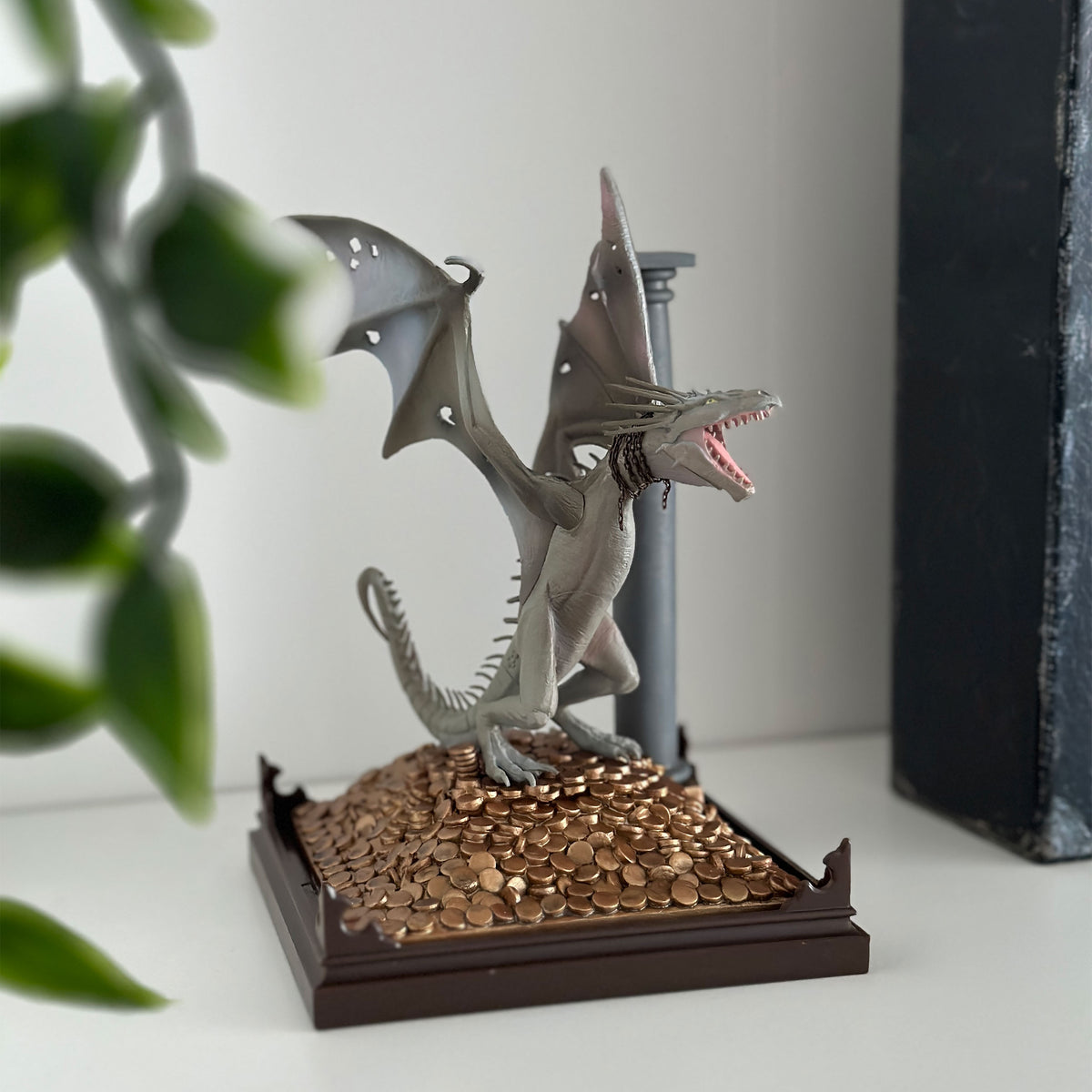 Produktbild Ukrainsk Järnbuk - Harry Potter Magiska Varelser Figur