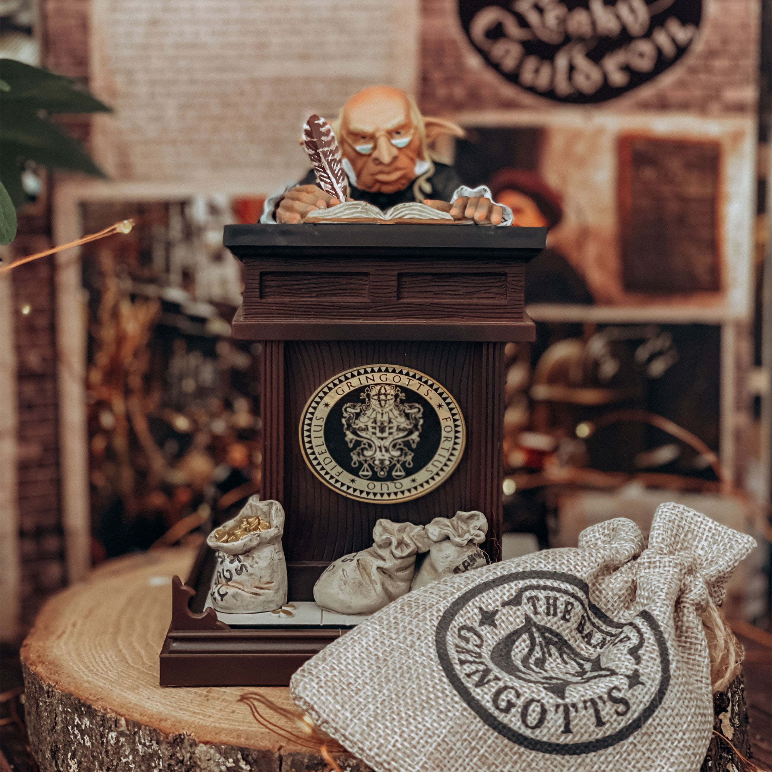 Produktbild Gringotts Goblin - Harry Potter Magiska Varelser Figur