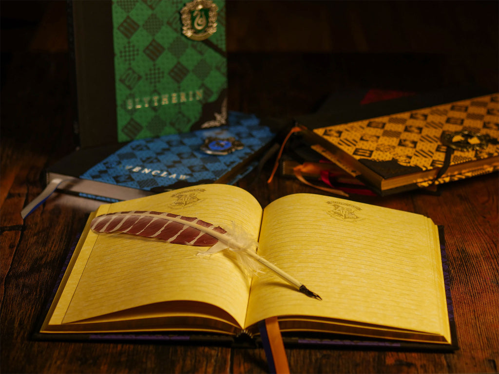 Produktbild Harry Potter - Slytherin Emblem Deluxe Anteckningsbok