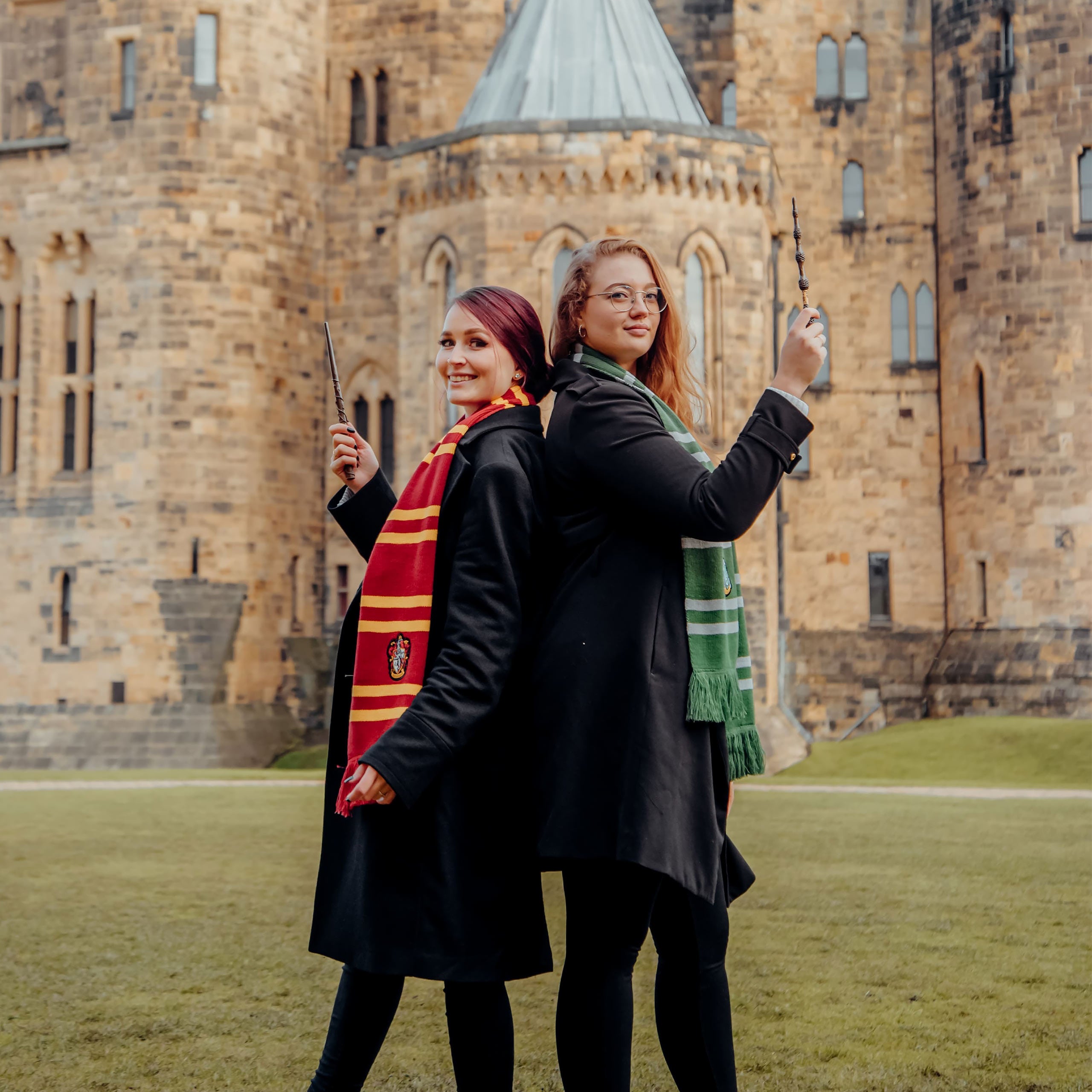 Produktbild Harry Potter - Slytherin stickad halsduk grå-grön