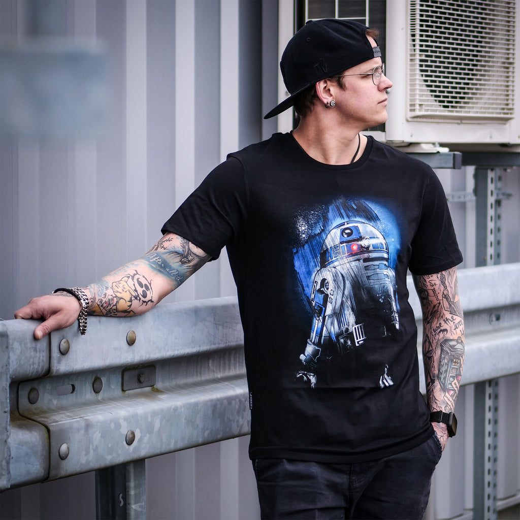 Produktbild Star Wars - R2-D2 Droid in the Dark T-shirt svart