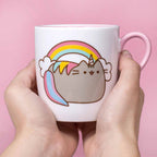 Produktbild Pusheen - Regnbågsstrumpor och mugg