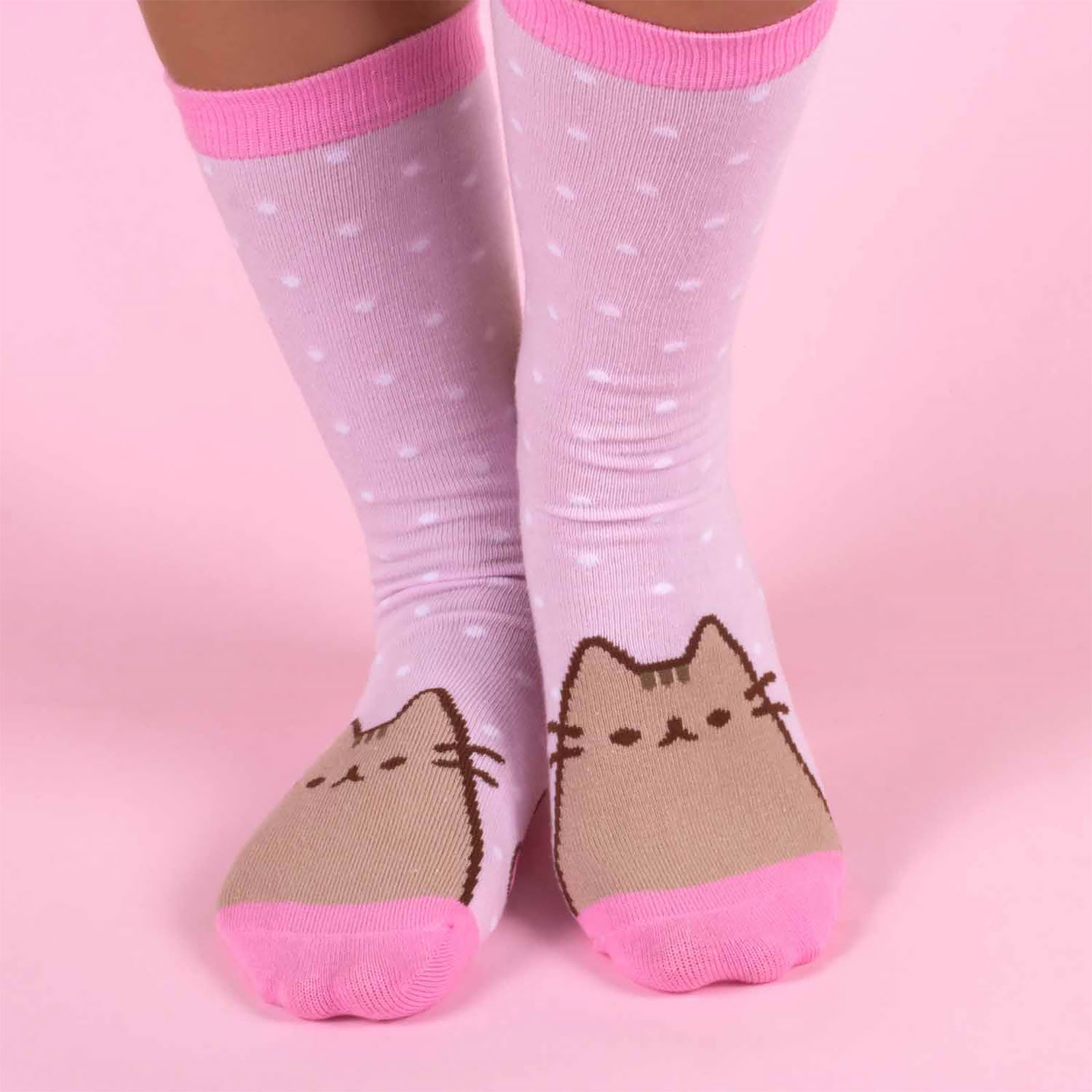 Produktbild Pusheen - Regnbågsstrumpor och mugg
