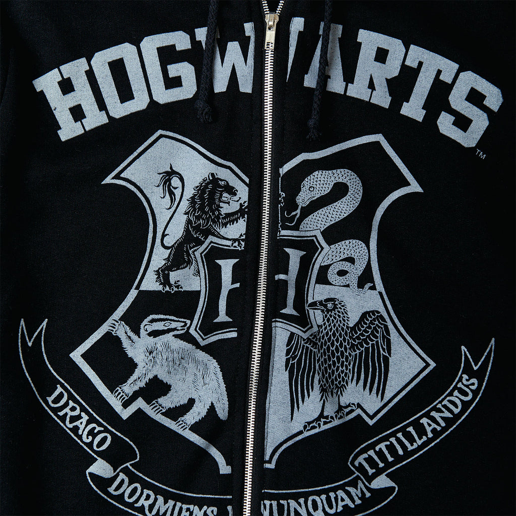 Produktbild Harry Potter - Svart huvtröja med Hogwarts-emblem