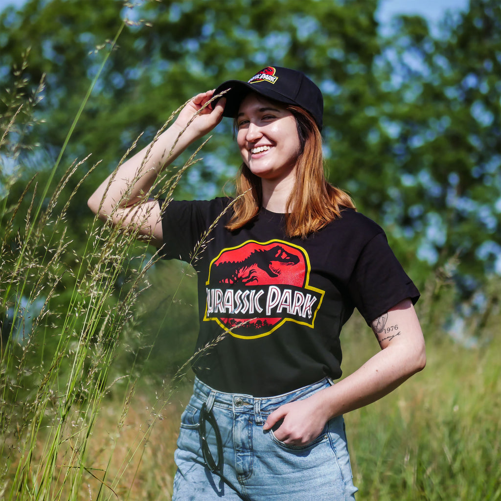 Produktbild Jurassic Park - Svart basebollkeps med filmens logotyp