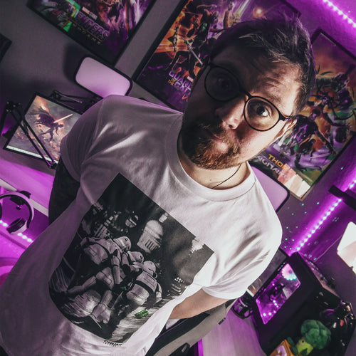 Produktbild Imperial Fighters at Night T-shirt för Star Wars-fans
