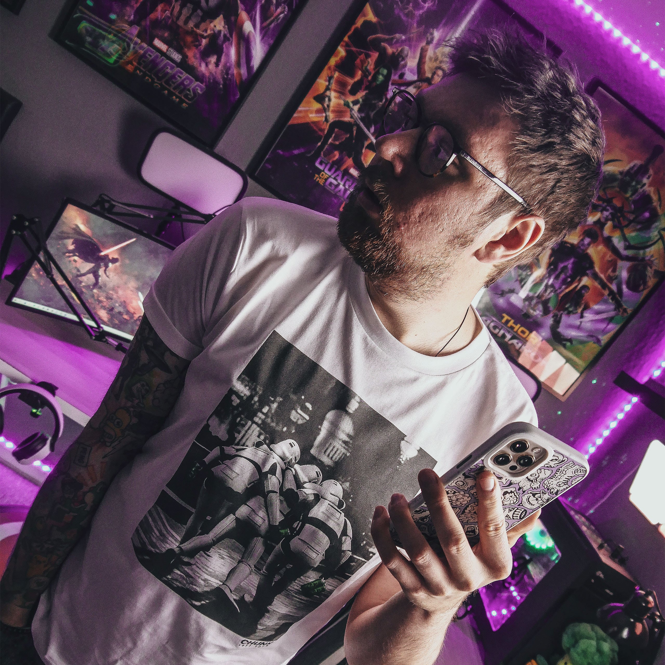 Produktbild Imperial Fighters at Night T-shirt för Star Wars-fans