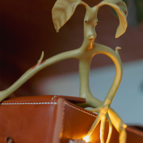 Produktbild Fantastiska Vidunder - Böjbar Bowtruckle-figur 19cm
