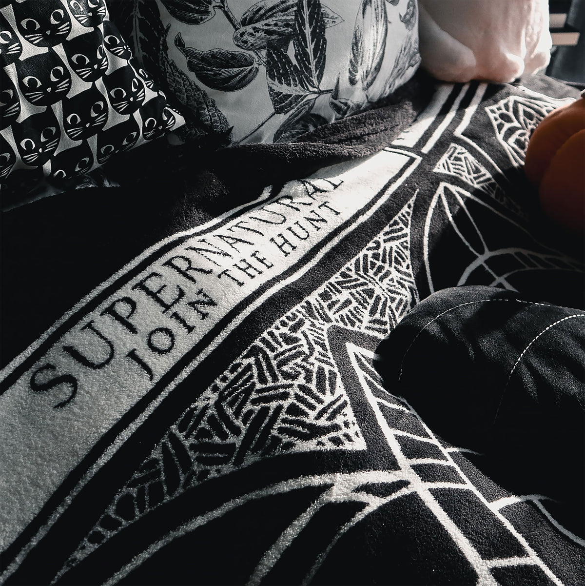 Produktbild Supernatural - Mjuk filt med djävulsfälla-symbol
