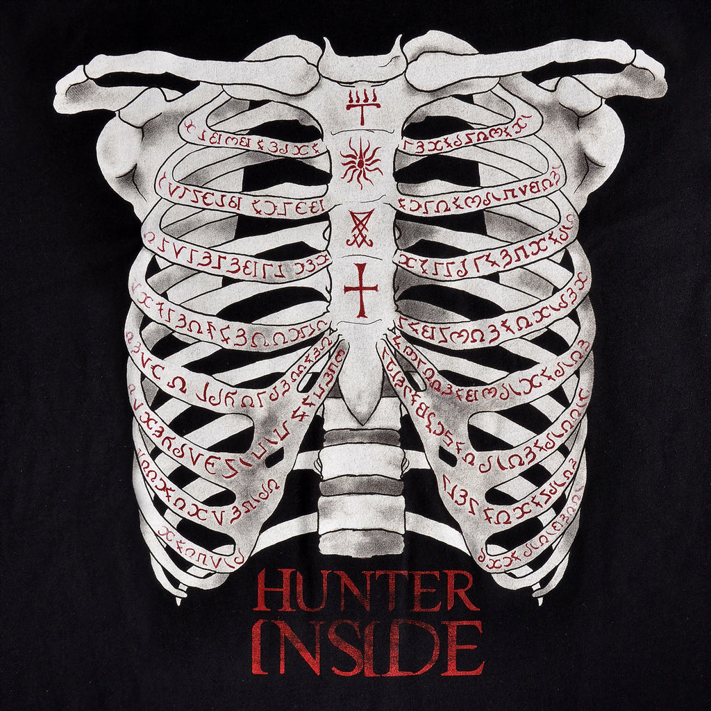 Produktbild Supernatural - Hunter Inside T-shirt svart