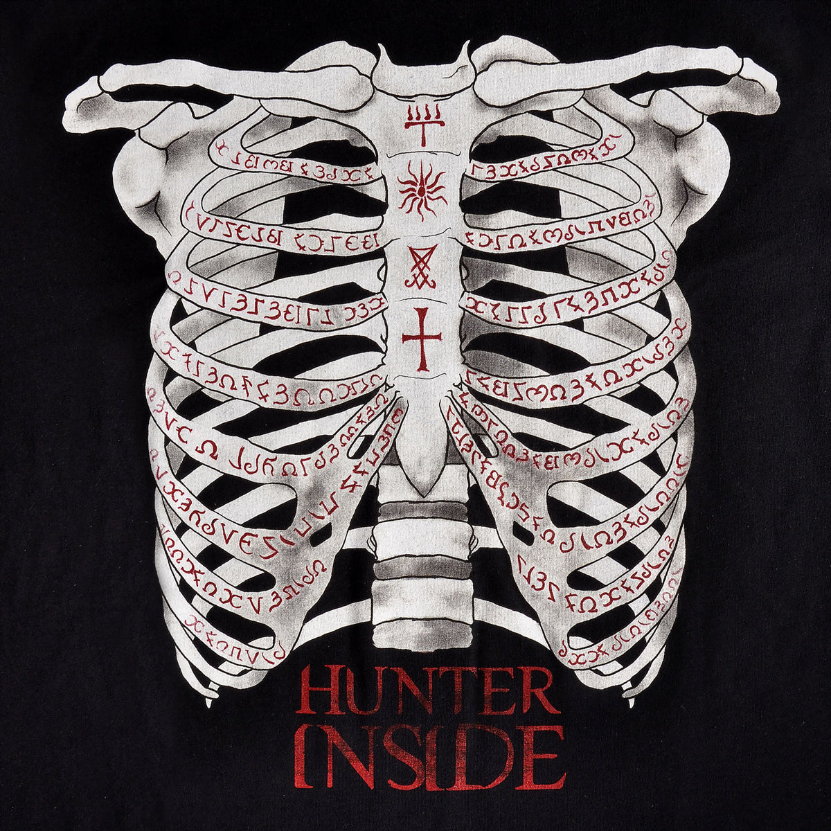 Produktbild Supernatural - Hunter Inside T-shirt svart