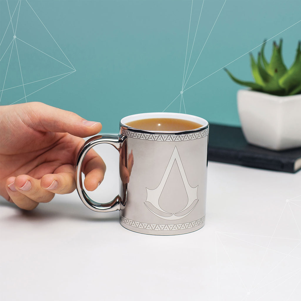 Produktbild Assassins Creed - Metallic Mugg med Logotyp