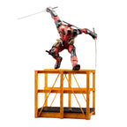 Produktbild Super Deadpool Samlarstaty 43 cm