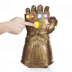 Produktbild Avengers - Thanos Infinity Gauntlet med ljus och ljud
