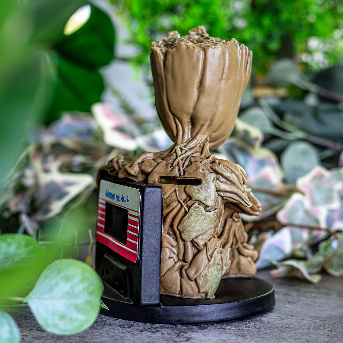Produktbild Guardians of the Galaxy - Baby Groot med kassettband sparbössa