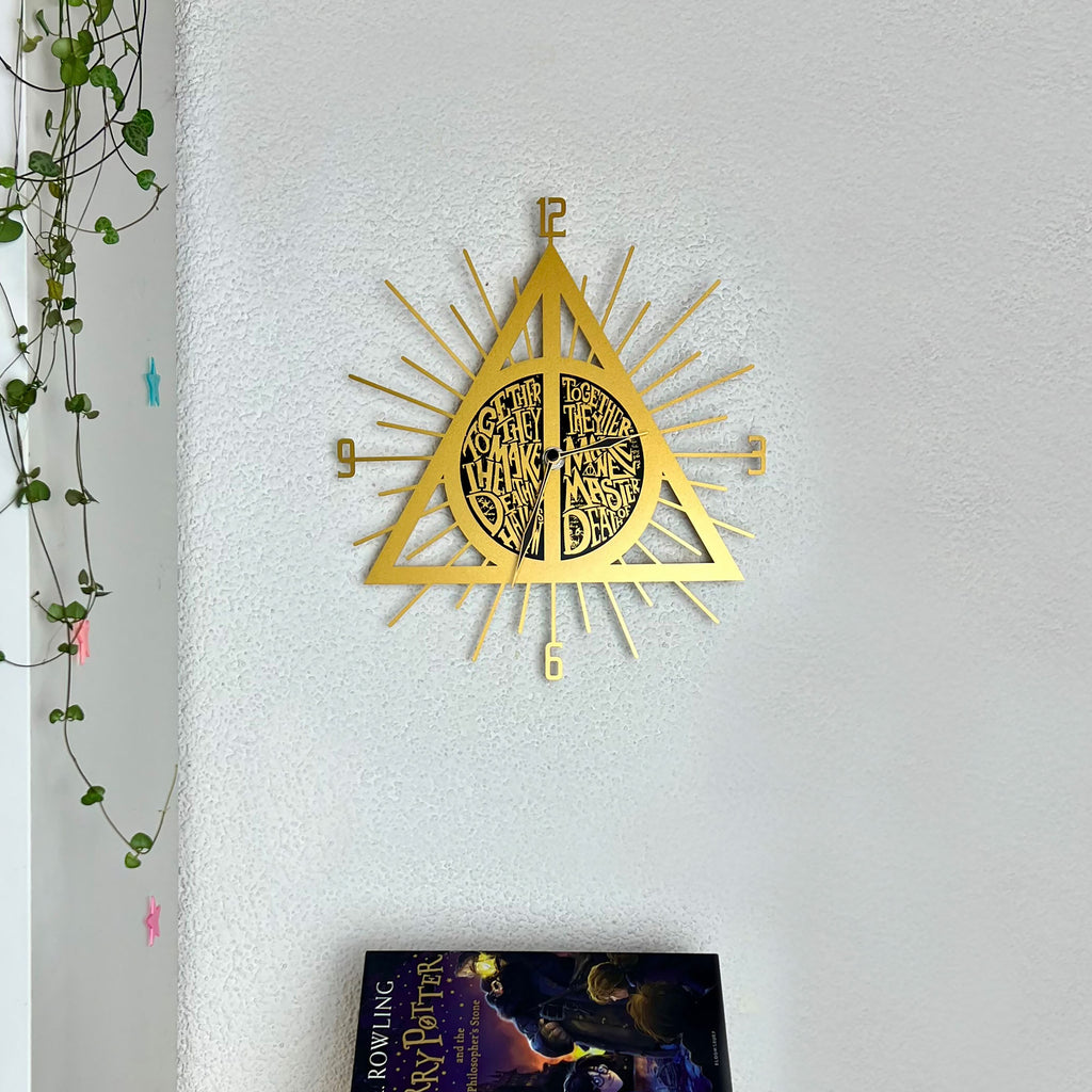 Produktbild Harry Potter - Dödsrelikerna Väggklocka