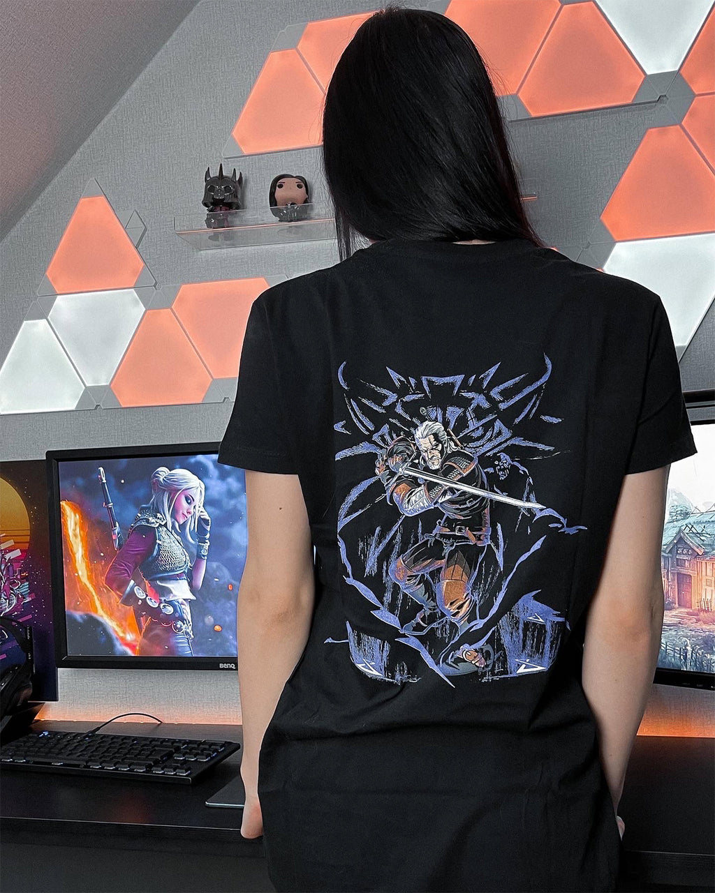 Produktbild Witcher - Geralt Slaktaren från Blaviken Glow in the Dark T-shirt svart