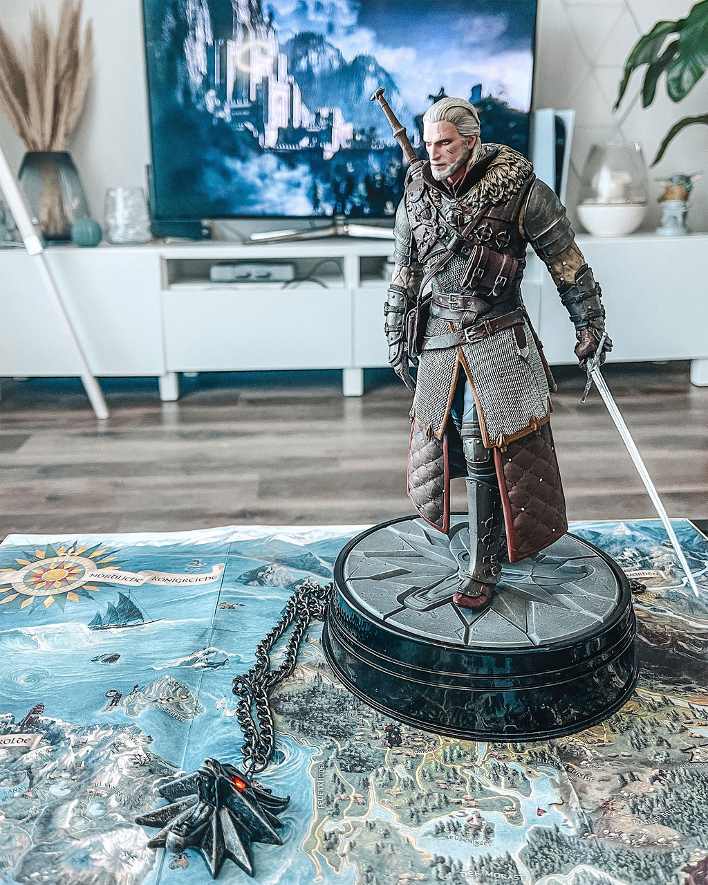 Produktbild Witcher - Geralt Grandmaster Ursine Statuett 24 cm