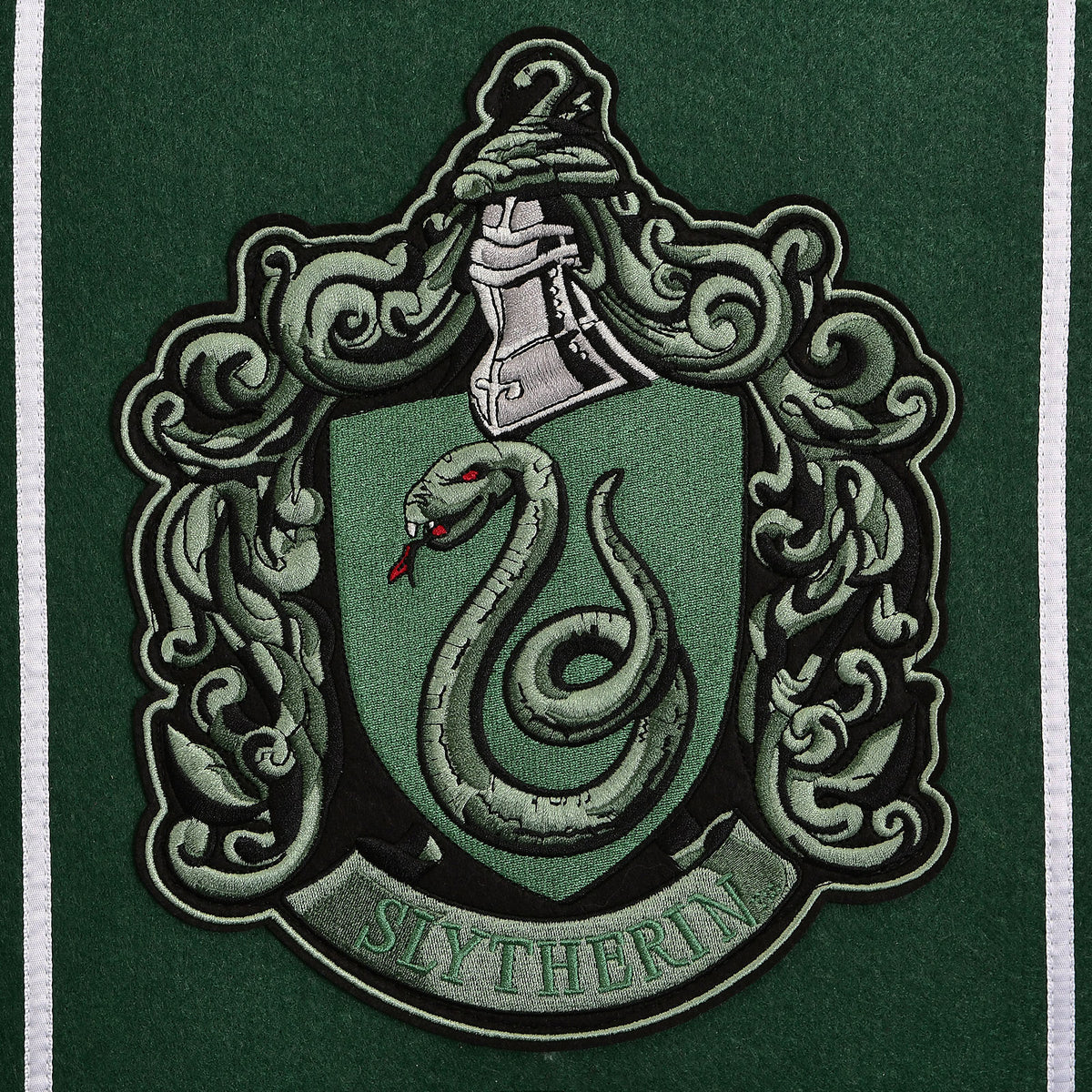 Produktbild Harry Potter - Slytherin emblem banner i filt