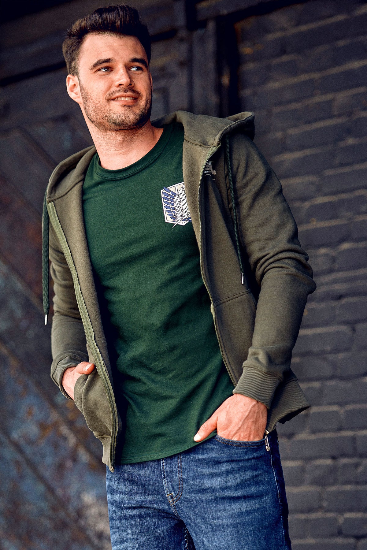 Produktbild Attack on Titan - Survey Corps T-shirt grön