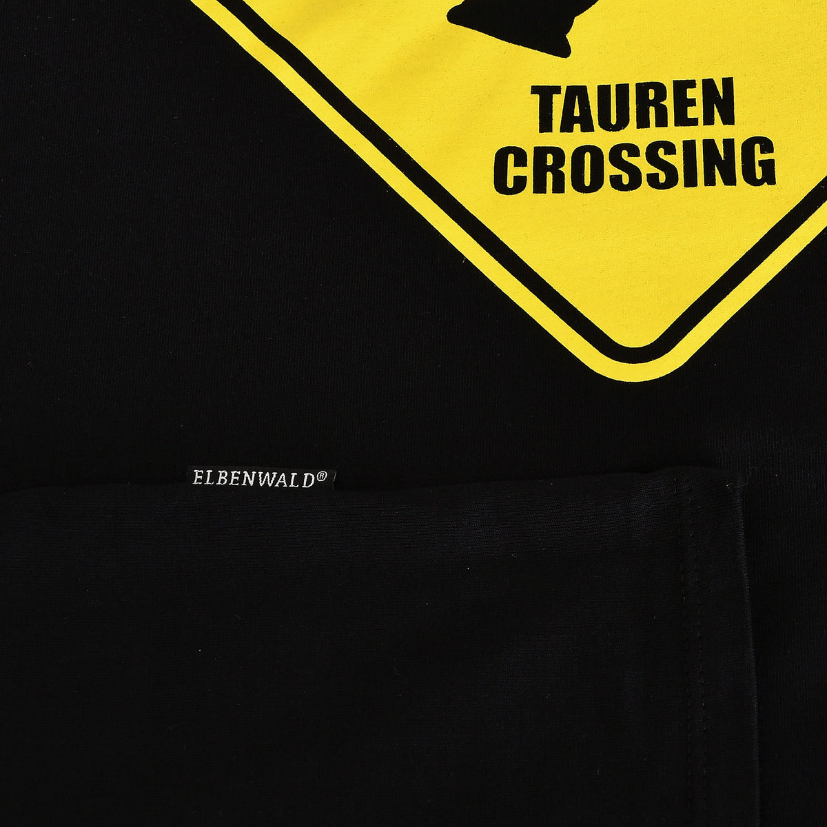 Produktbild Tauren Crossing T-shirt för World of Warcraft-fans svart