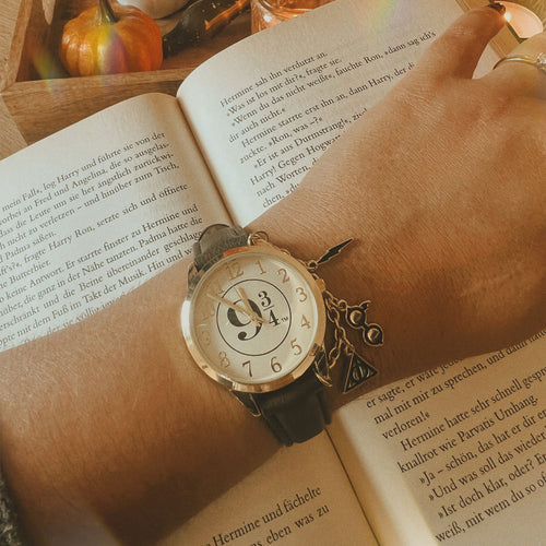 Produktbild Harry Potter - 9 3/4 Armbandsur med berlocker