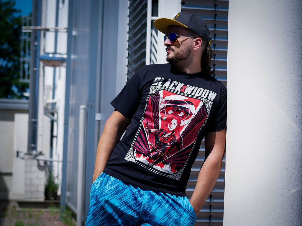 Produktbild Black Widow - Eye in the Sky Film T-shirt svart