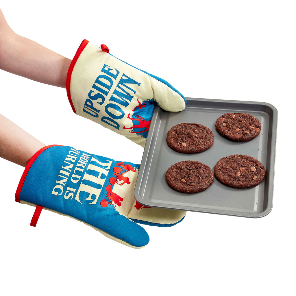 Produktbild Stranger Things - Ugnenhandskar Upside Down 2-pack
