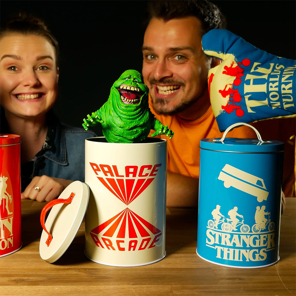 Produktbild Stranger Things - Ugnenhandskar Upside Down 2-pack