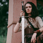 Produktbild Geralt av Rivias stålsvärdsreplika med slida för Witcher-fans