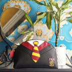 Produktbild Harry Potter - Gryffindor Suit & Tie Sminkväska