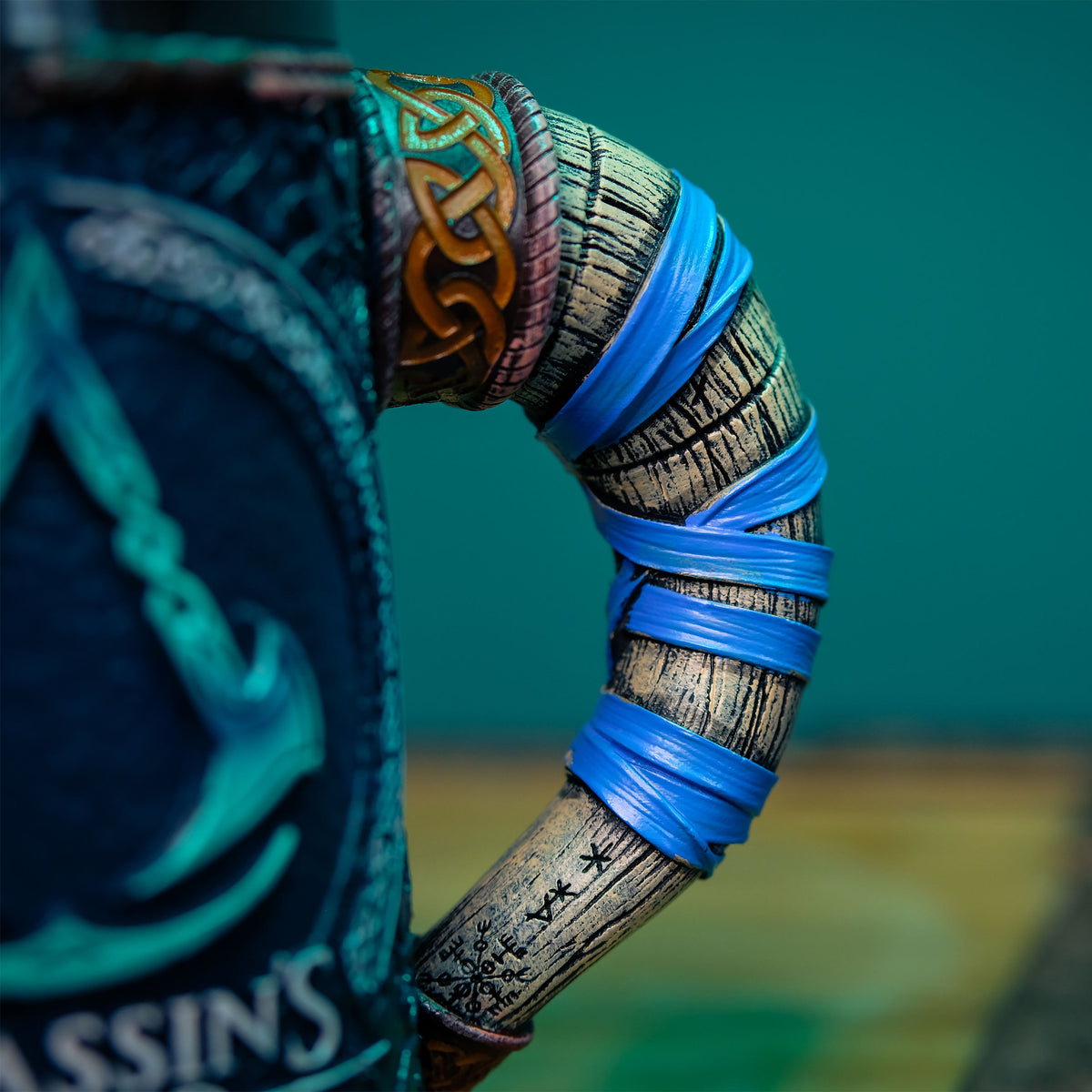 Produktbild Assassin's Creed - Valhalla Logo Krug deluxe