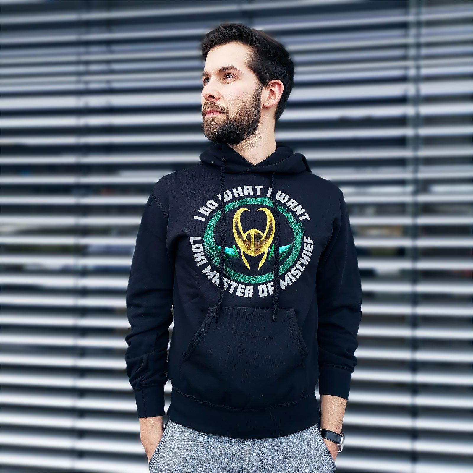 Produktbild Loki - Mäster av Bus Hoodie svart