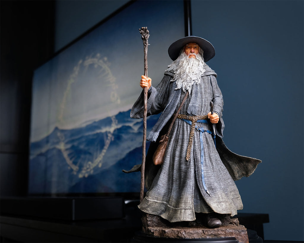Produktbild Sagan om Ringen - Gandalf den Grå Classic Series Deluxe Figur 35 cm