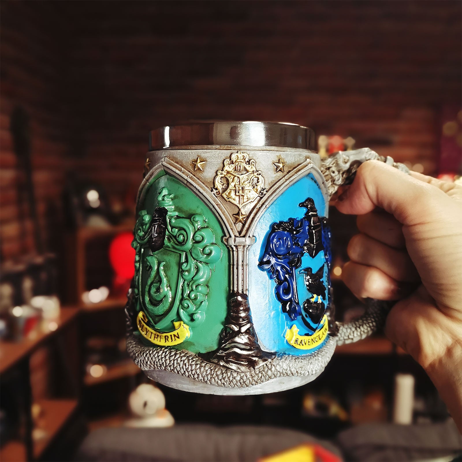 Produktbild Harry Potter - Hogwarts hus vapensköld-krus