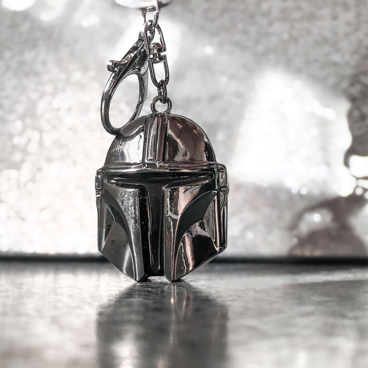 Produktbild The Mandalorian Hjälm Nyckelring - Star Wars