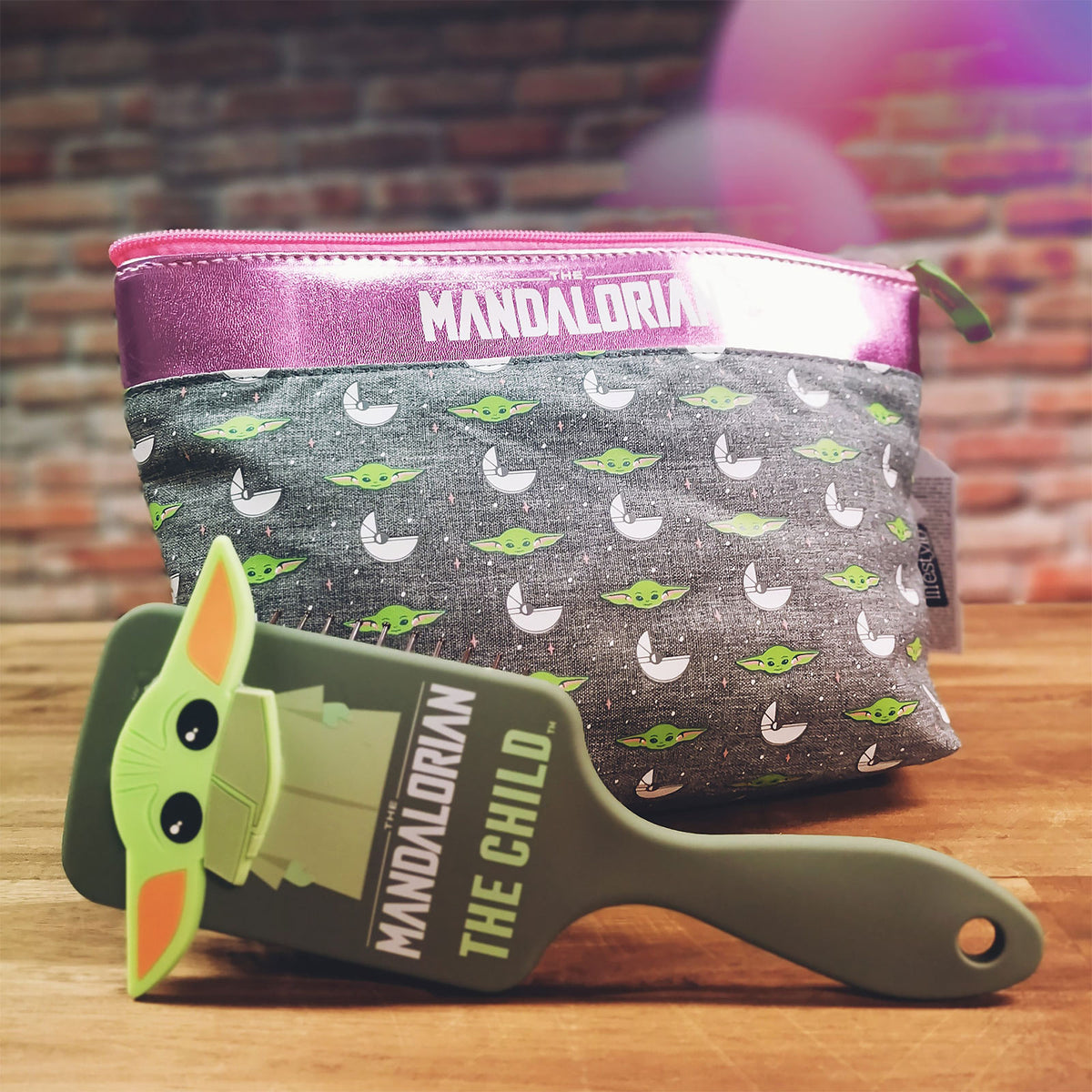 Produktbild Grogu med vagga necessär - Star Wars The Mandalorian