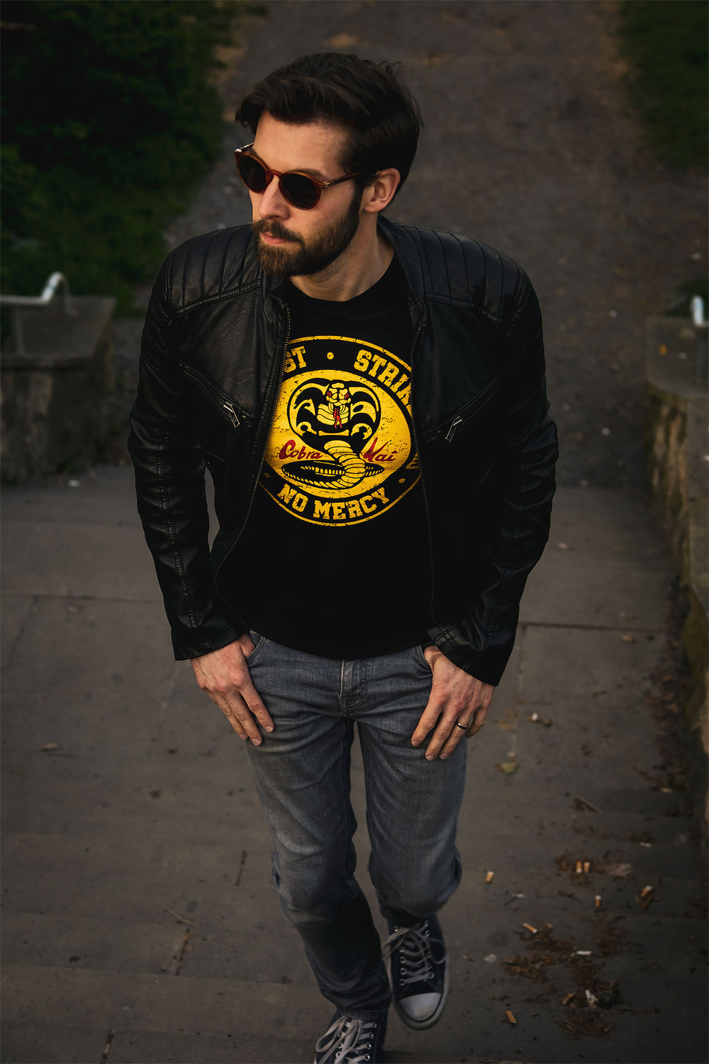 Produktbild Cobra Kai Logo T-shirt för Karate Kid-fans svart