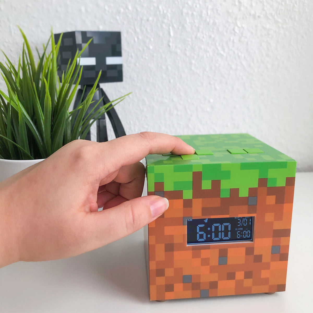Produktbild Minecraft - Gräsblockväckarklocka med ljus