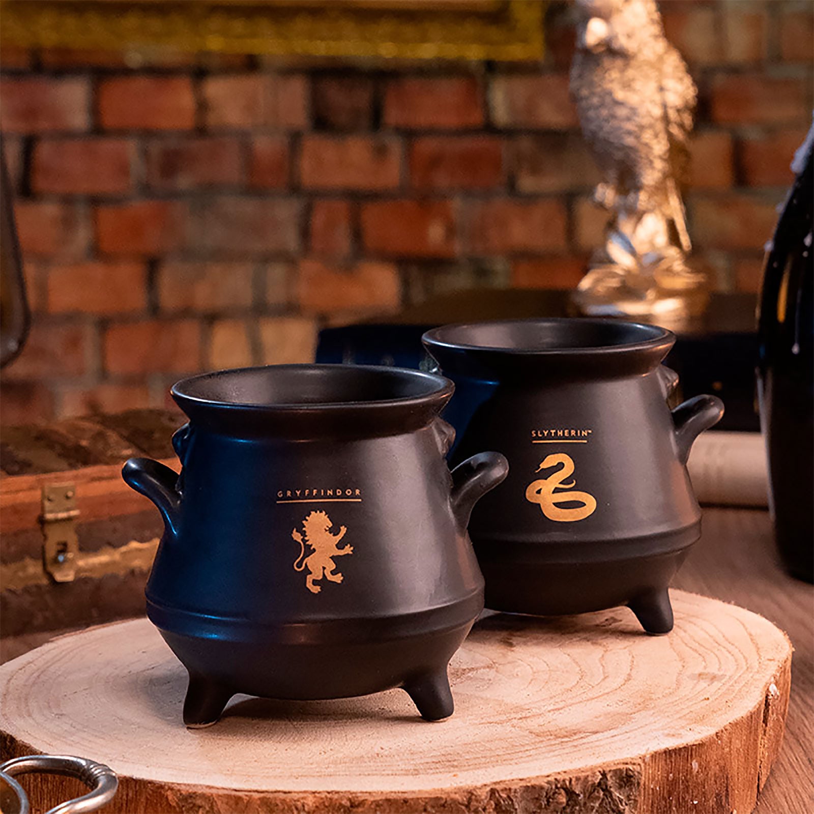 Product image Harry Potter - Hogwarts Crest Cauldron Tea Set