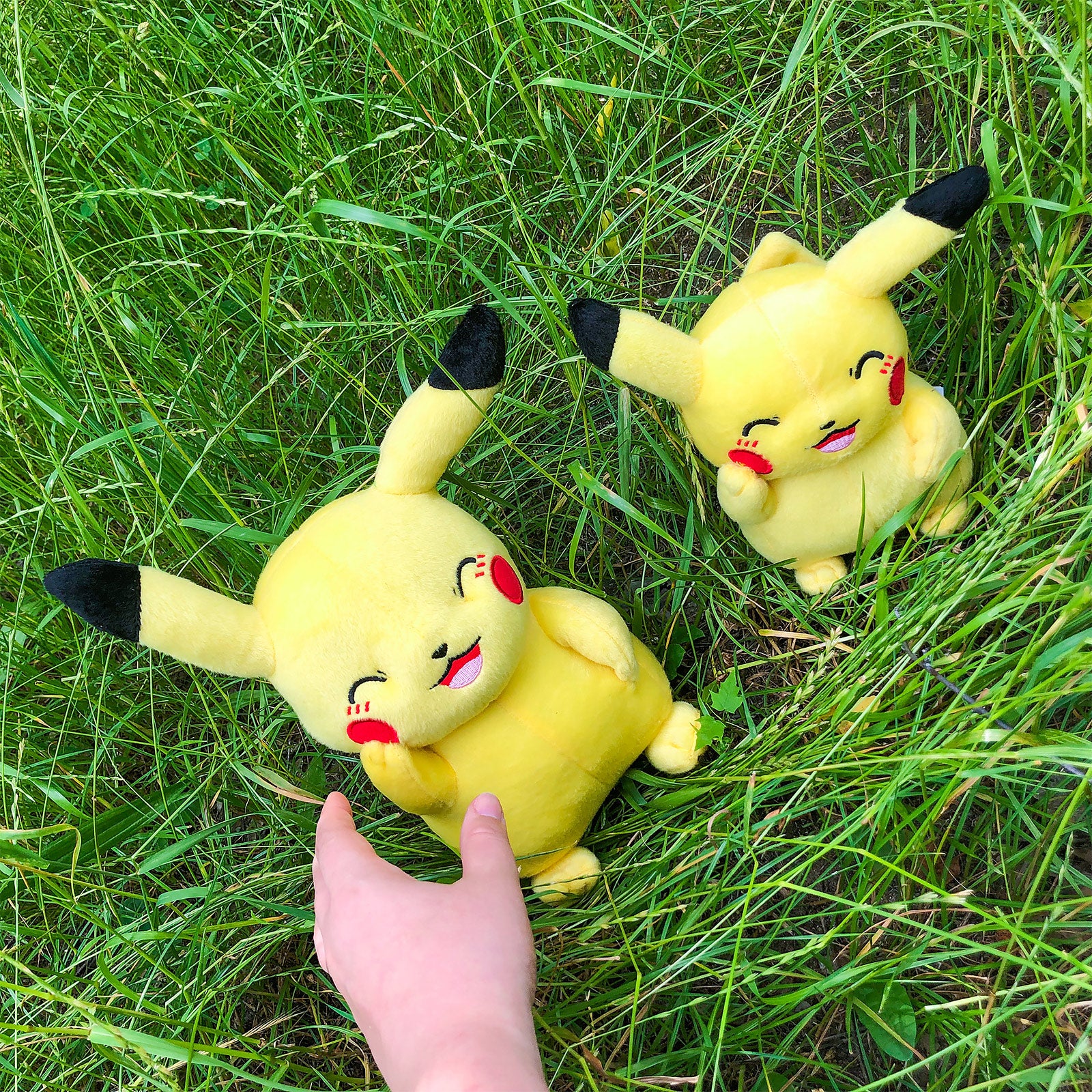 Produktbild Pokemon - Pikachu Plyschfigur 32 cm