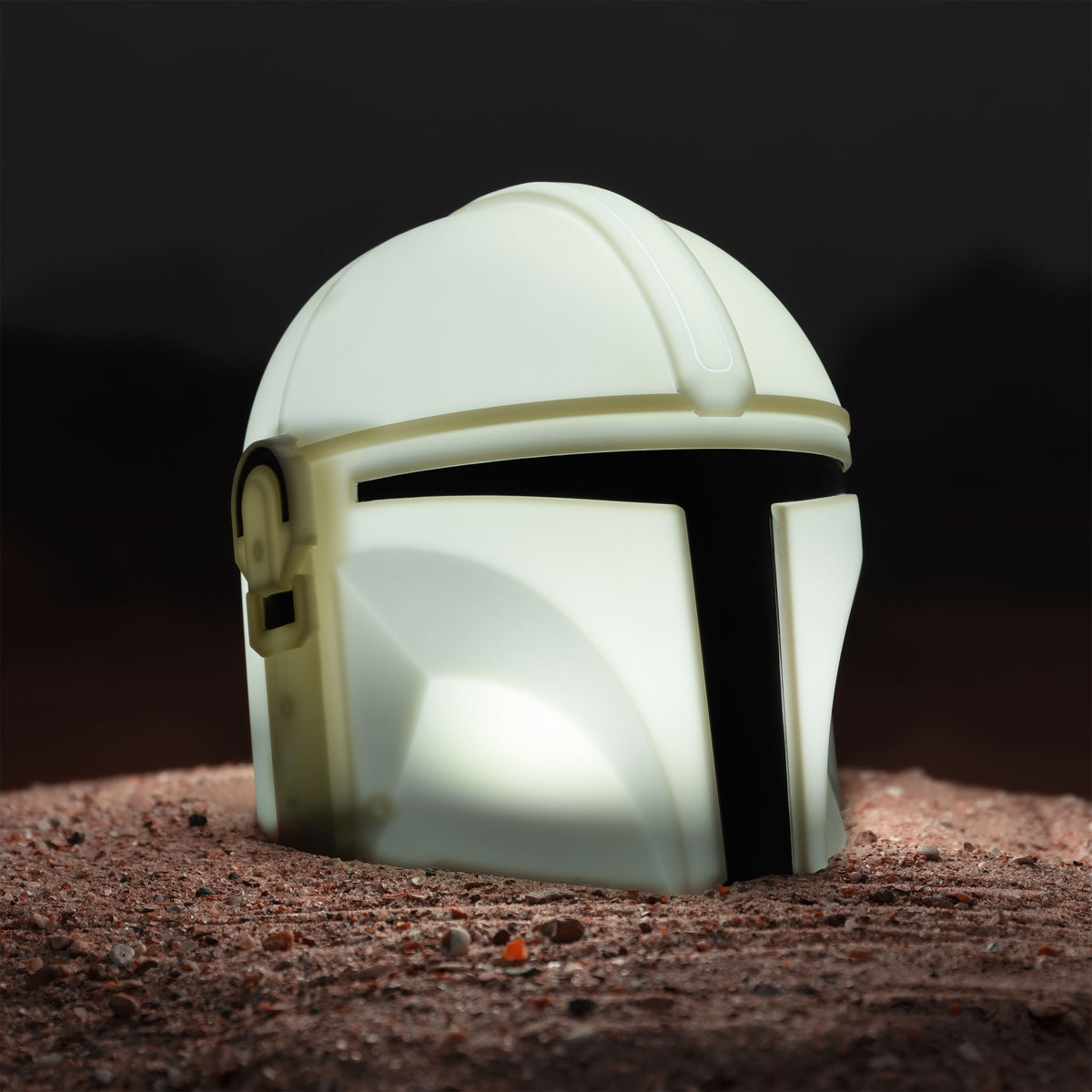 Produktbild The Mandalorian hjälmlampa - Star Wars