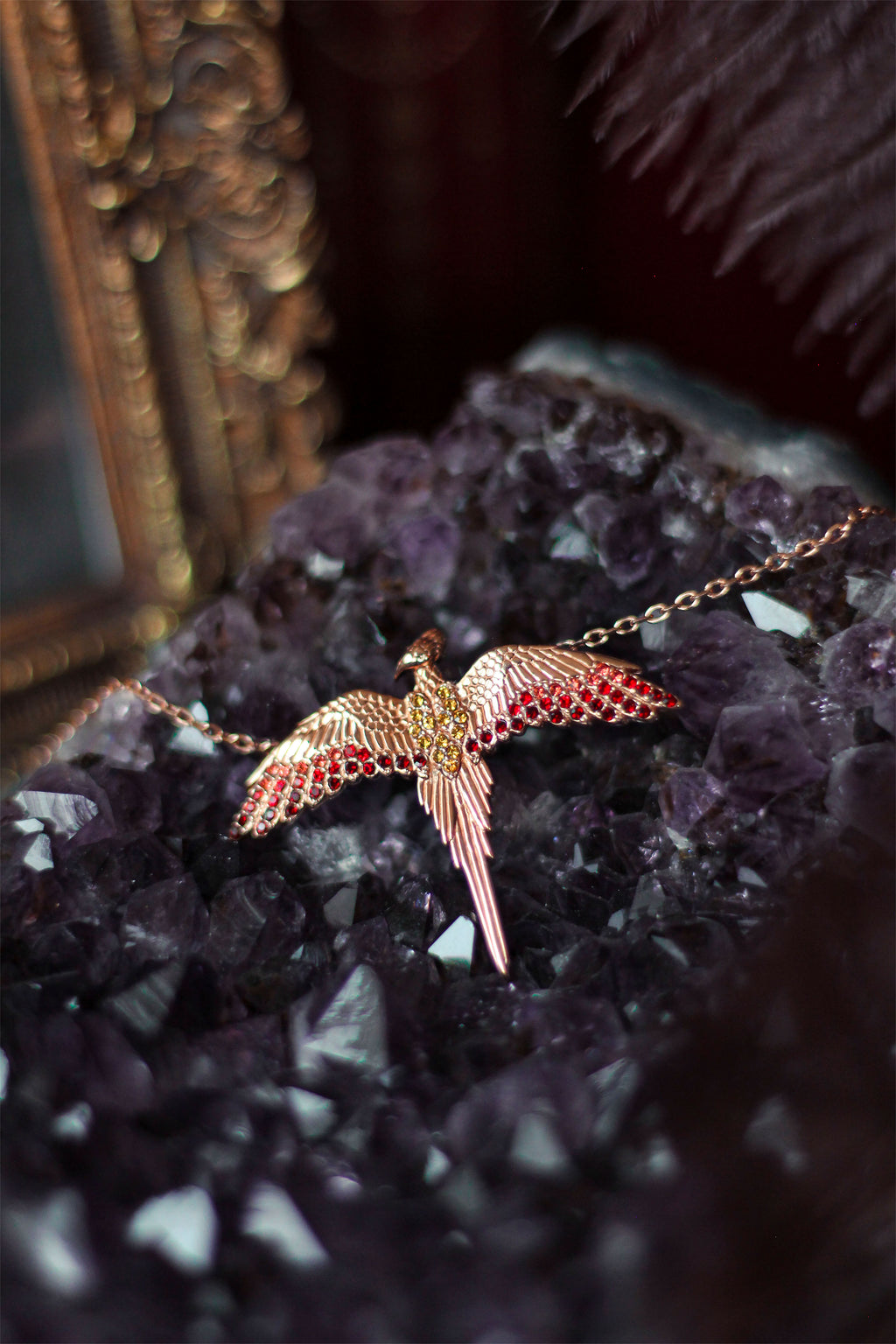 Produktbild Harry Potter - Fawkes halsband med kristaller