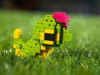 Produktbild Pokemon - Caterpie med Pokeball nanoblock Mini byggklossfigur set