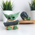 Produktbild Grogu med Hjälm och Surfplatta Mini-Figurset - Star Wars The Mandalorian